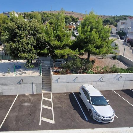 Apartments Ilak Trogir Exterior photo